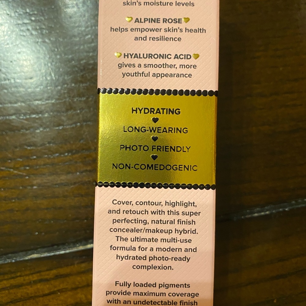 Concealer - Picture 2 of 3